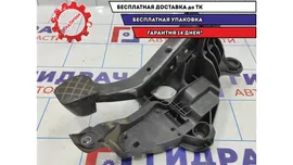 Педаль тормоза Skoda Rapid 6R1721060.