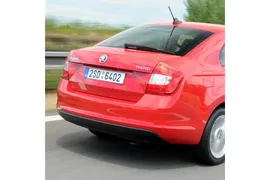Бампер задний в цвет кузова Skoda Rapid 1 (2012-2017)