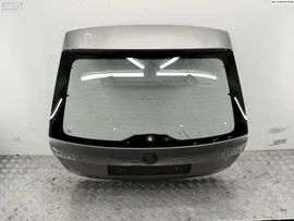 Крышка багажника (дверь задняя) Skoda Rapid
