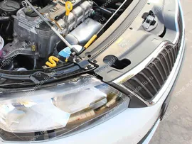Упор капота для Skoda Rapid