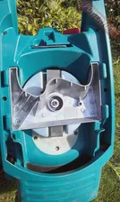 Измельчитель веток садовый электрический BOSCH AXT 2200 Rapid