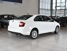 Белый Skoda Rapid, I Рестайлинг, 2018
